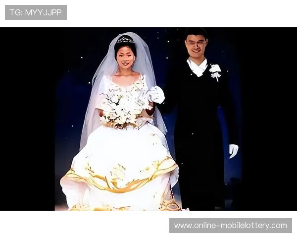 姚明携叶莉共度人生路 笑看风云情缘深厚情感故事 姚明携叶莉共度人生路 笑看风云情缘深厚情感故事